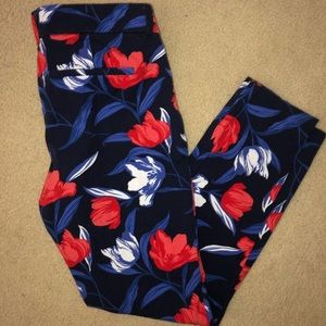 Old Navy Pixie Pants Red White Blue Floral 4